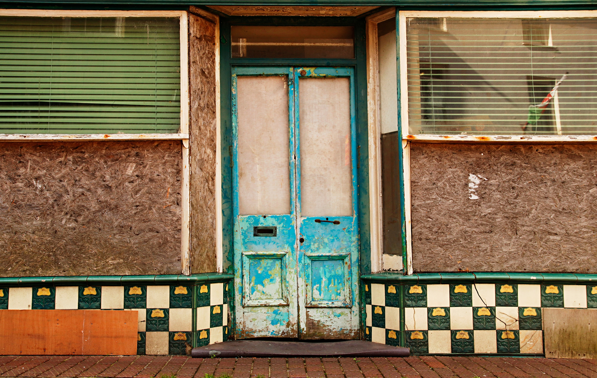 Content repository or showstopper?